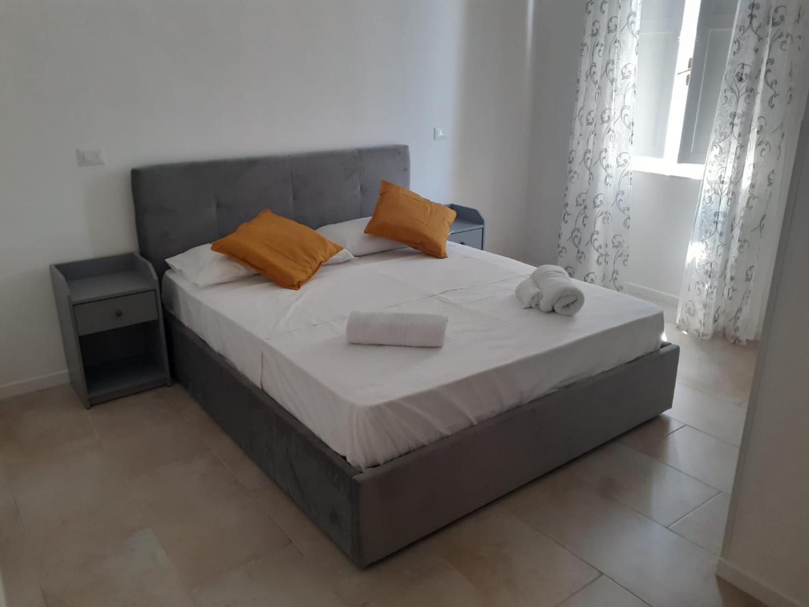 Hotel Raynova Roma Esterno foto