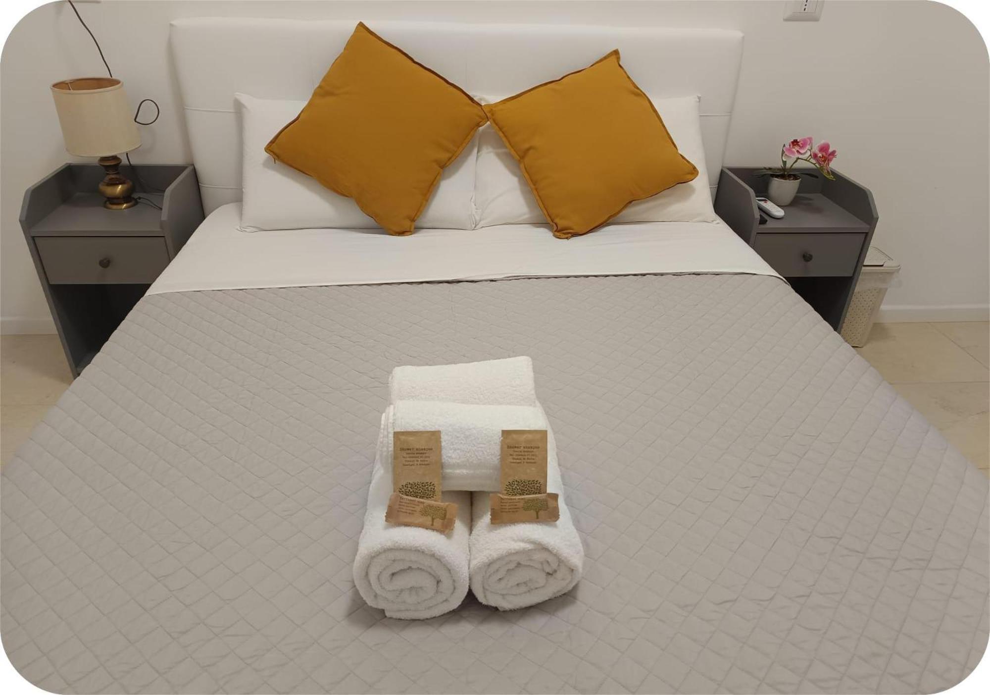 Hotel Raynova Roma Esterno foto